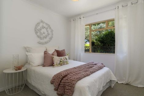 Photo of property in 1 Guildford Place, Bethlehem, Tauranga, 3110