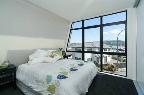 Photo of property in 3 Bunker Way, Strathmore Park, Wellington, 6022