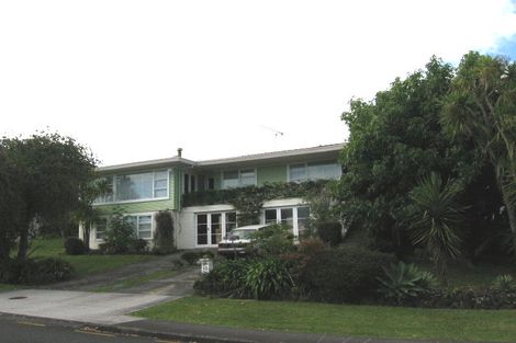 Photo of property in 30 Alton Avenue, Hillcrest, Auckland, 0627