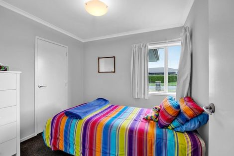 Photo of property in 8 Montague Grove, Stratford, 4332