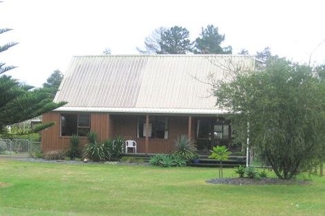 Photo of property in 224 Matarangi Drive, Matarangi, Whitianga, 3592