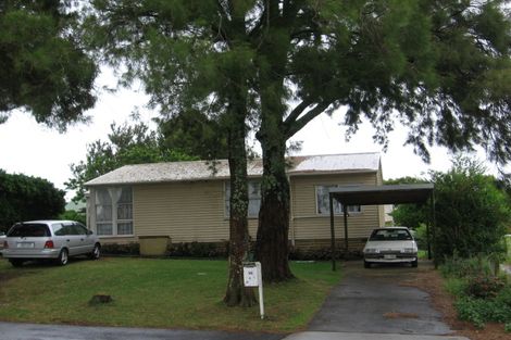 Photo of property in 30 Torino Street, Point England, Auckland, 1072