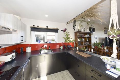 Photo of property in 146 Wainoni Road, Avondale, Christchurch, 8061