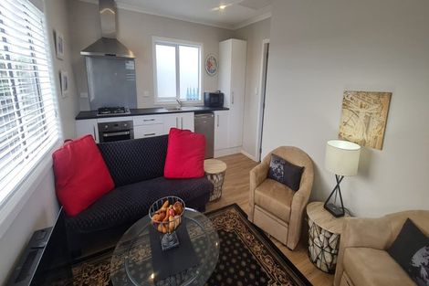 Photo of property in 39 Seagrass Place, Otaki Beach, Otaki, 5512