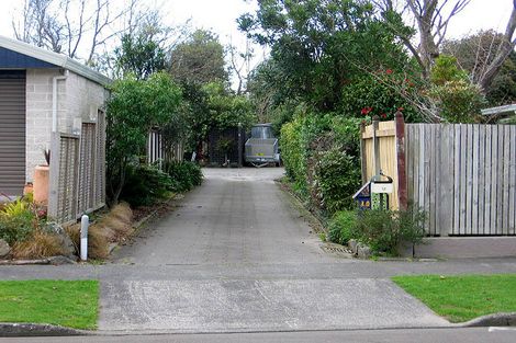 Photo of property in 10 Truscott Grove, Awapuni, Palmerston North, 4412