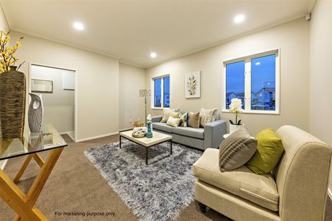 Photo of property in 8 Warbler Crescent, Papakura, 2110