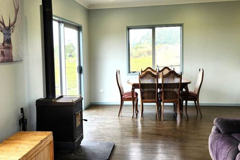 Photo of property in 70 Peters Road, Kaimiro, Inglewood, 4386