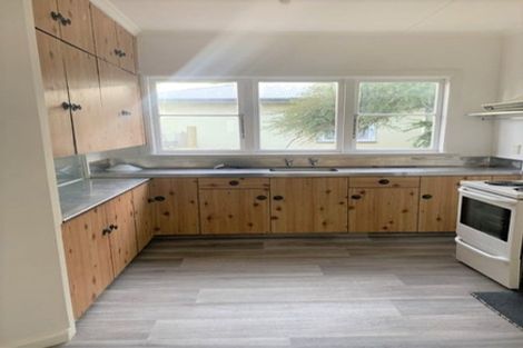 Photo of property in 2/4 Rodney Street, Waiwhetu, Lower Hutt, 5010