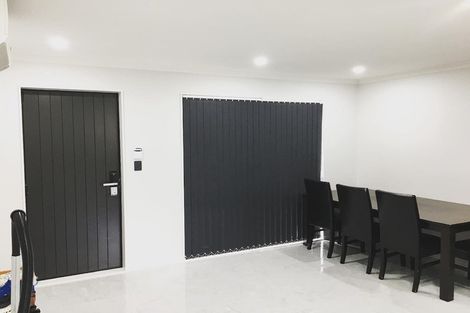 Photo of property in 425d Great South Road, Opaheke, Papakura, 2113