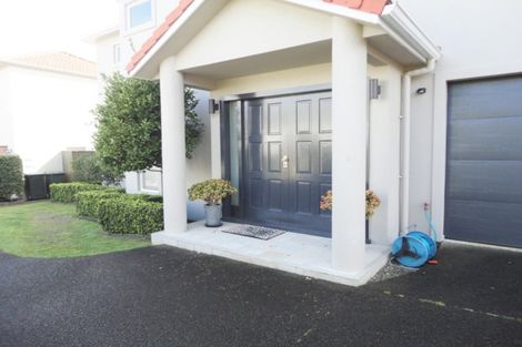 Photo of property in 12b Karetu Road, Greenlane, Auckland, 1051