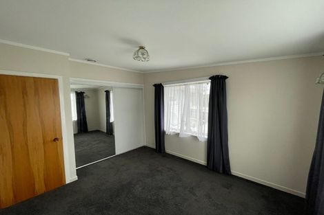 Photo of property in 41 Flanshaw Road, Te Atatu South, Auckland, 0610