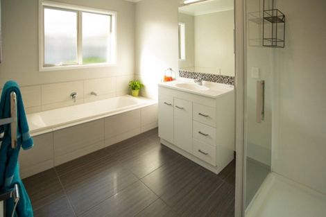 Photo of property in 8 Taranui Way, Paraparaumu Beach, Paraparaumu, 5032