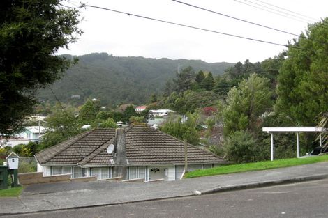 Photo of property in 8 Kopara Grove, Stokes Valley, Lower Hutt, 5019