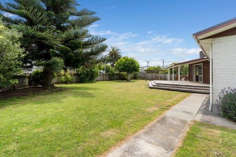 Photo of property in 57 Martin Road, Paraparaumu Beach, Paraparaumu, 5032