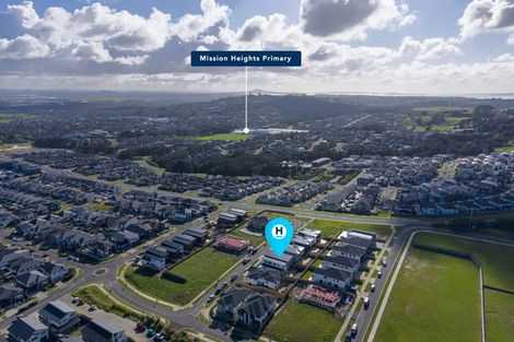 Photo of property in 6 Mill Hill Close, Flat Bush, 2019