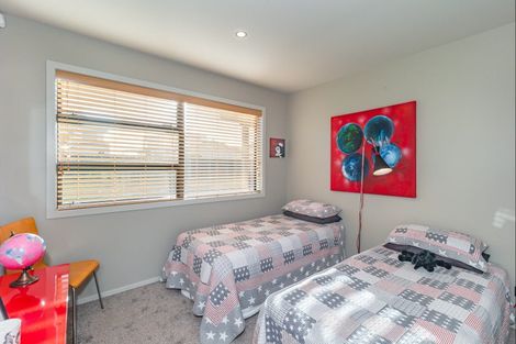 Photo of property in 61 Kent Avenue, Waitarere Beach, Levin, 5510