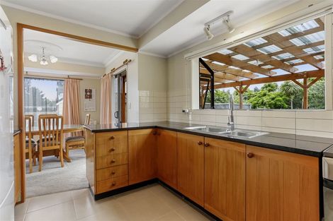 Photo of property in 10 Ceramco Place, Torbay, Auckland, 0630