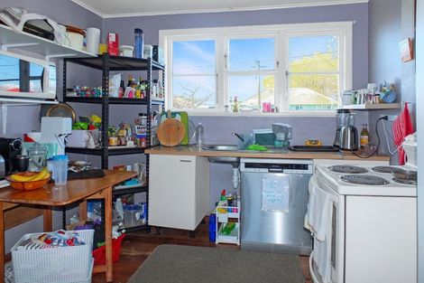 Photo of property in 5 Churchill Crescent, Foxton, 4814