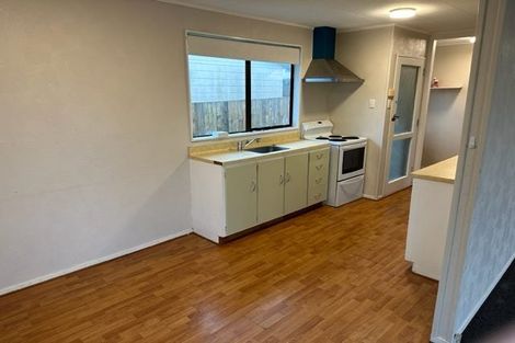 Photo of property in 2 Harrington Road, Henderson, Auckland, 0610