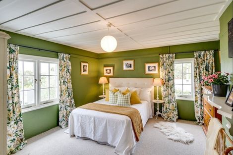 Photo of property in 98 Te Mata Road, Havelock North, 4130