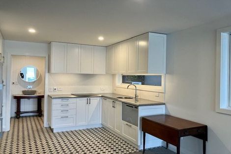 Photo of property in 129a Marine Parade, Mount Maunganui, 3116