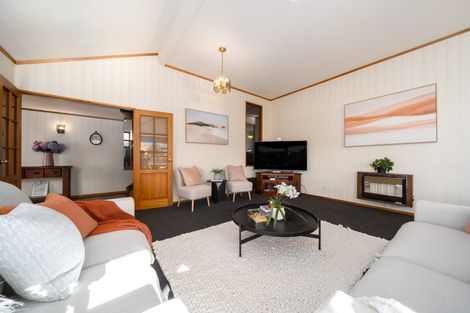 Photo of property in 11 Duval Grove, Tawa, Wellington, 5028