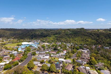 Photo of property in 4 Spinella Drive, Bayview, Auckland, 0629