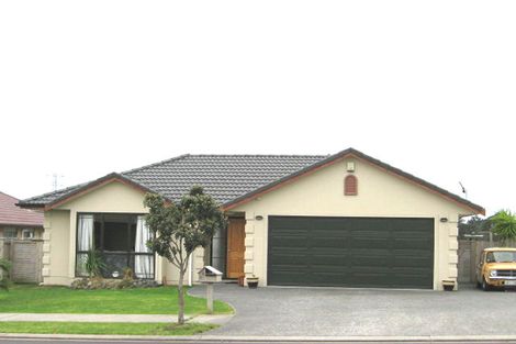 Photo of property in 44 Rush Creek Drive, Westgate, Auckland, 0614