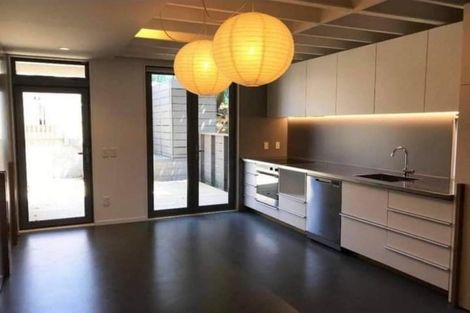 Photo of property in 383 Adelaide Road, Newtown, Wellington, 6021