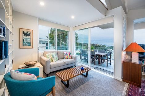 Photo of property in 3/25 Prospect Terrace, Milford, Auckland, 0620