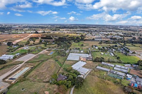 Photo of property in 215 Waihoehoe Road, Drury, 2577