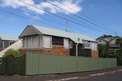 Photo of property in 1/2a Spring Street, Devonport, Auckland, 0624