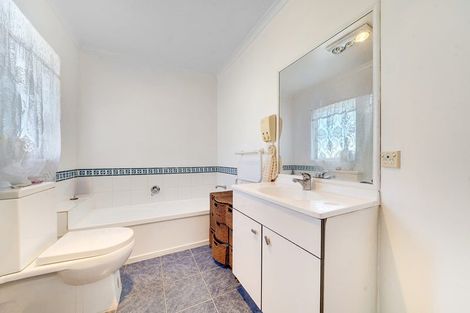 Photo of property in 46 Enuamanu Road, Favona, Auckland, 2024