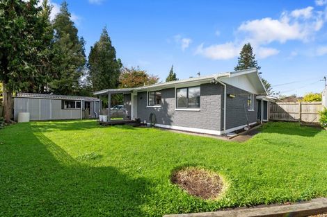 Photo of property in 8b Wyndham Road, Hannahs Bay, Rotorua, 3010