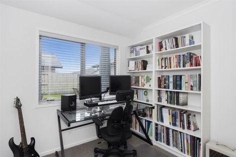 Photo of property in 23 Oka Street, Papamoa Beach, Papamoa, 3118