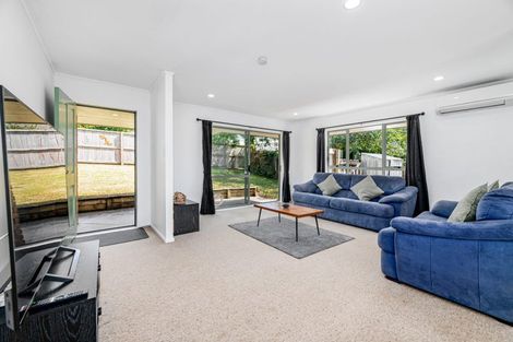 Photo of property in 30 Legacy Drive, Henderson, Auckland, 0612