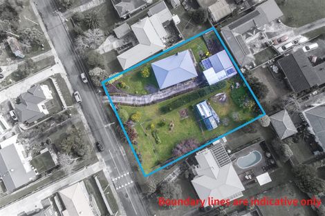 Photo of property in 72a Sylvan Crescent, Te Atatu South, Auckland, 0610