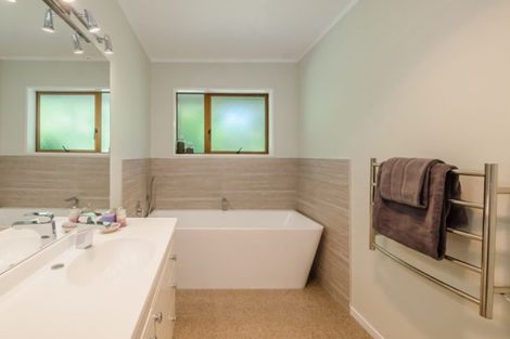 Photo of property in 6 Conifer Court, Raumati Beach, Paraparaumu, 5032