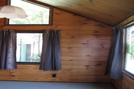 Photo of property in 13 Nebraska Way, Brooklyn, Wellington, 6021