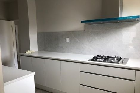 Photo of property in 1a Harrowglen Drive, Northcross, Auckland, 0632