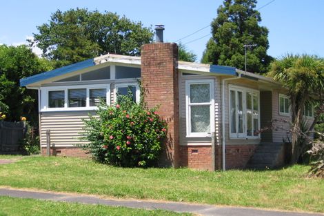 Photo of property in 6 Addison Street, Blockhouse Bay, Auckland, 0600