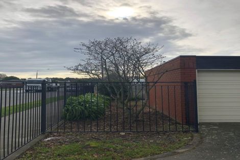 Photo of property in 84 Matipo Street, Riccarton, Christchurch, 8041