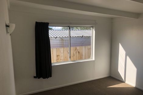 Photo of property in 151 Bruce Mclaren Road, Henderson, Auckland, 0612