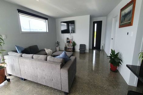 Photo of property in 15 Saint Michael Crescent, One Tree Point, 0118