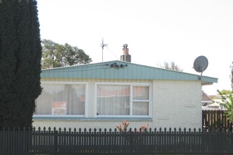 Photo of property in 1/21 Prestons Road, Redwood, Christchurch, 8051