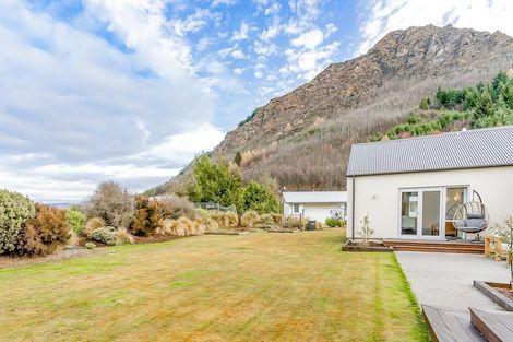 Photo of property in Butel Park, 38 Essex Avenue, Arrowtown, 9302