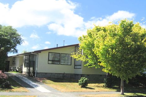 Photo of property in 6 Denver Grove, Totara Park, Upper Hutt, 5018