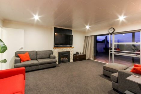 Photo of property in 26 Truby King Street, Merrilands, New Plymouth, 4312