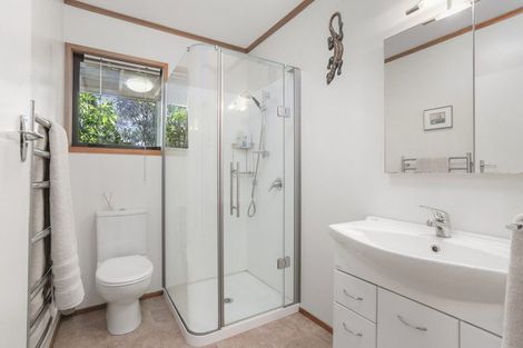 Photo of property in 706 Huia Road, Parau, Auckland, 0604