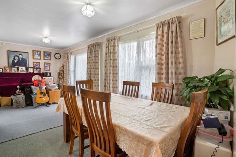 Photo of property in 72 Thompson Terrace, Manurewa, Auckland, 2102